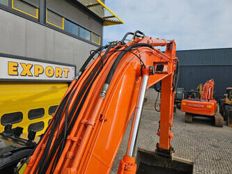 2014-hitachi-zx250lc-5b-1493385-49301113