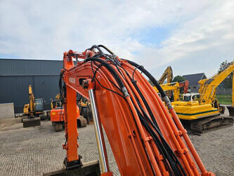 2014-hitachi-zx250lc-5b-1493385-49301114
