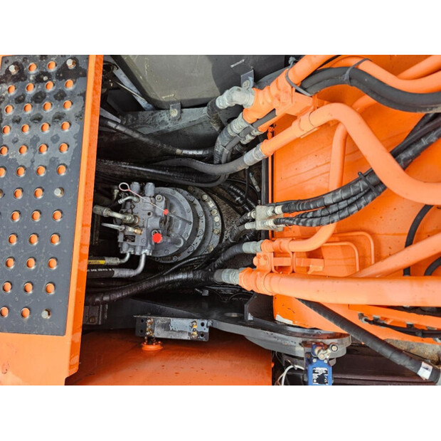 2014 Hitachi ZX250LC-5B-49301116