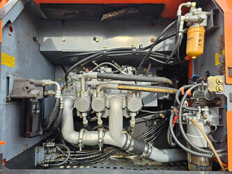 2014-hitachi-zx250lc-5b-1493385-49301119