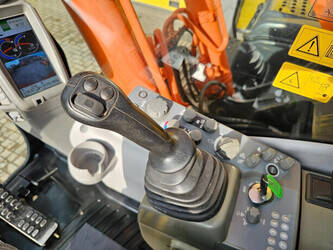 2014-hitachi-zx250lc-5b-1493385-49301124