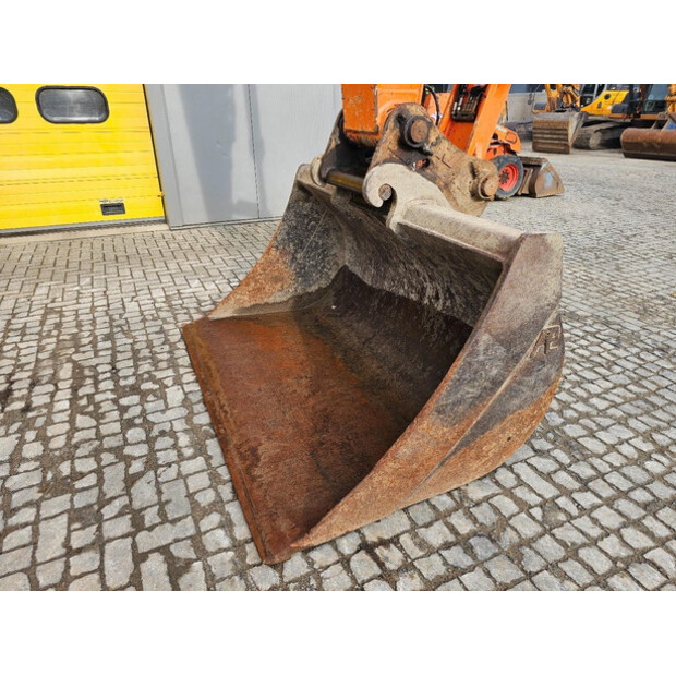 2014 Hitachi ZX250LC-5B-49301125