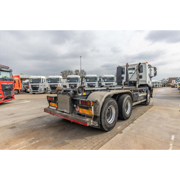 2011 Iveco TRAKKER 410-49301203