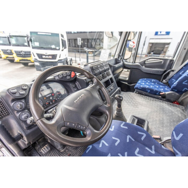 2011 Iveco TRAKKER 410-49301240