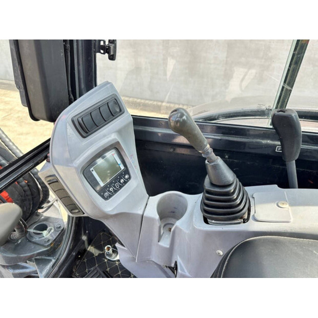 2016 KUBOTA KX163-5-49301412