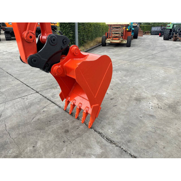 2012 KUBOTA KX155-3SZ-49301525