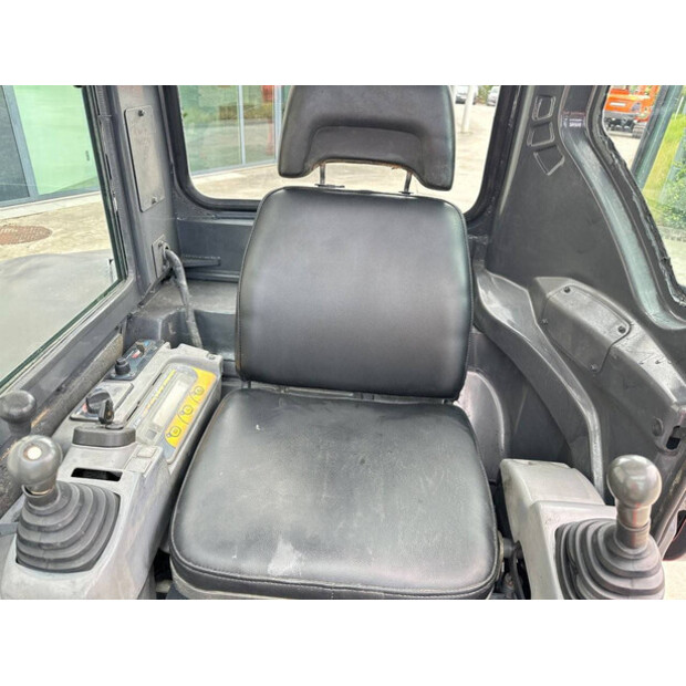2012 KUBOTA KX155-3SZ-49301555