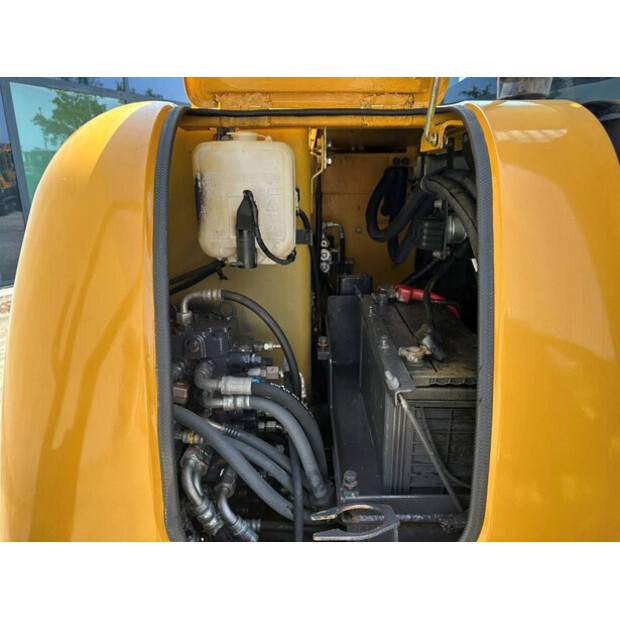 2014 كوماتسو PC56-7-49301880