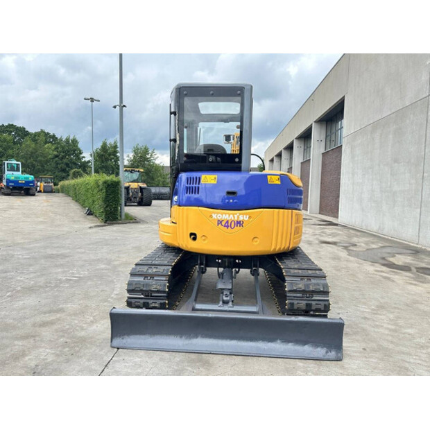 2010 كوماتسو PC40MR-1-49301898