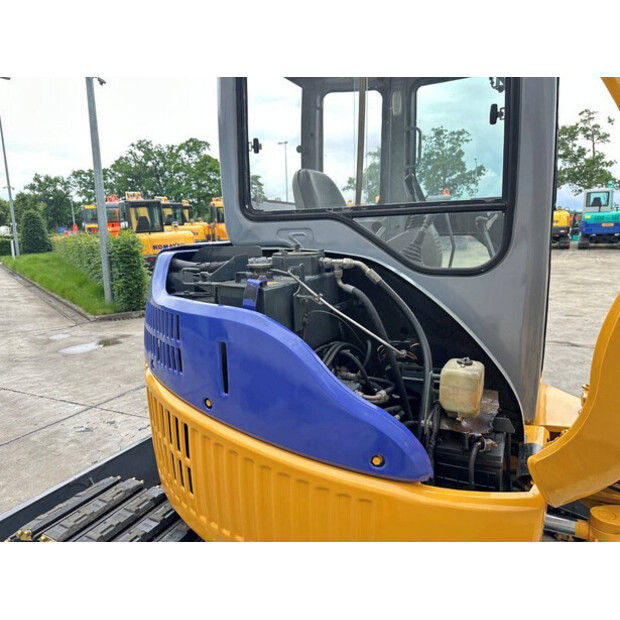 2010 كوماتسو PC40MR-1-49301925