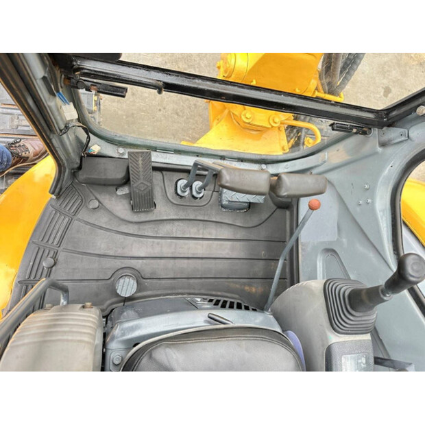 2010 كوماتسو PC40MR-1-49301932