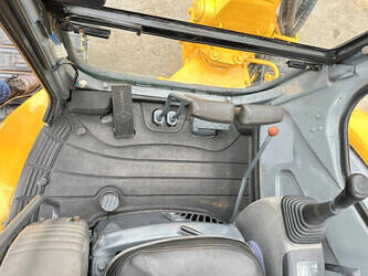 2010-komatsu-pc40mr-1-1493434-49301932
