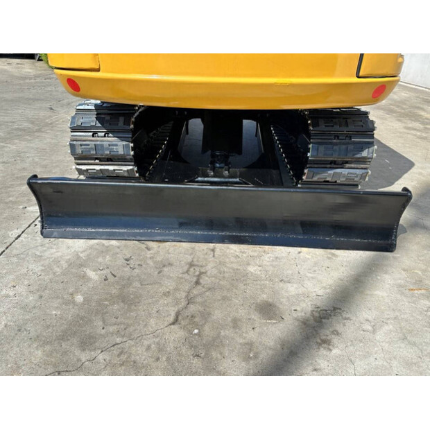 2014 كاتربيلر 305.5E2-49302026