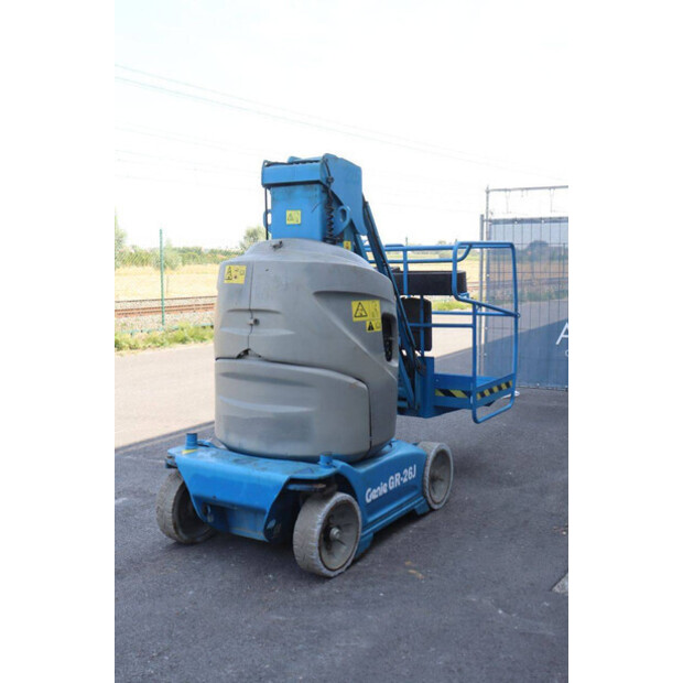 2014 Genie GR26J-49302605
