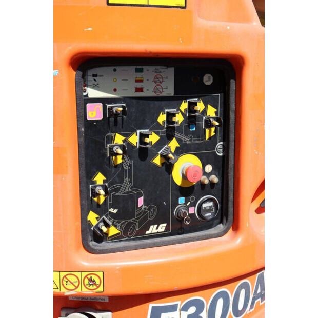 2007 جيه ال جي E300AJP-49302739