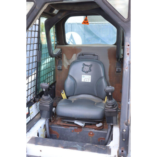 2014 بوبكات T110-49302791
