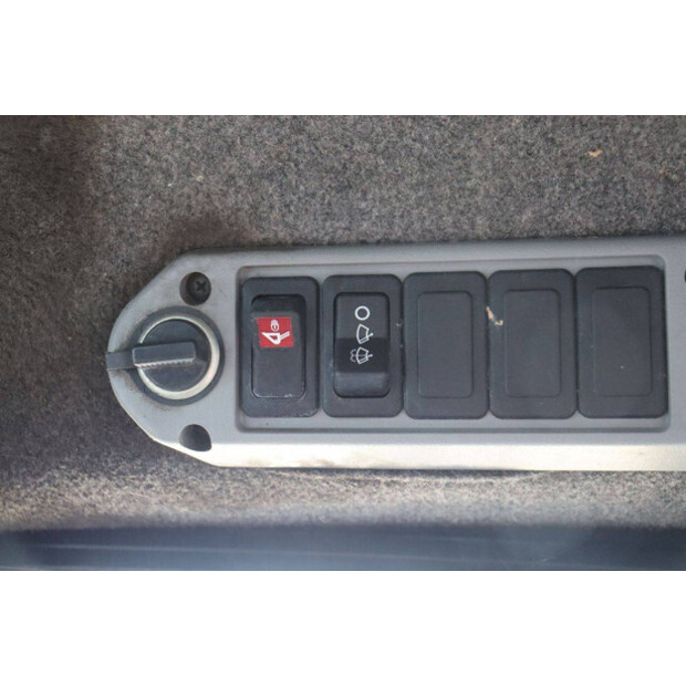 2014 بوبكات T110-49302802