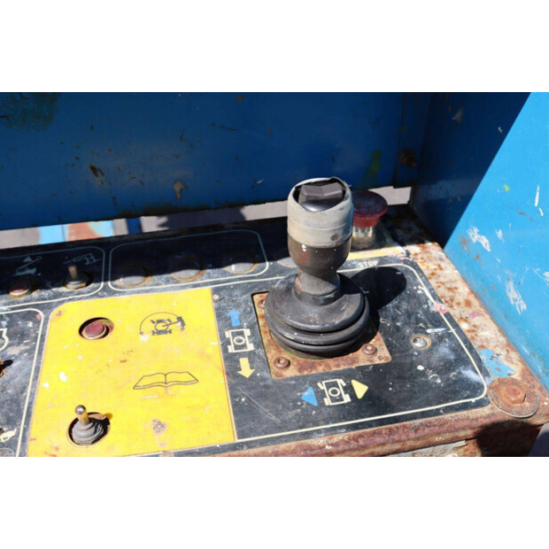 2012 Genie S-65-49302885