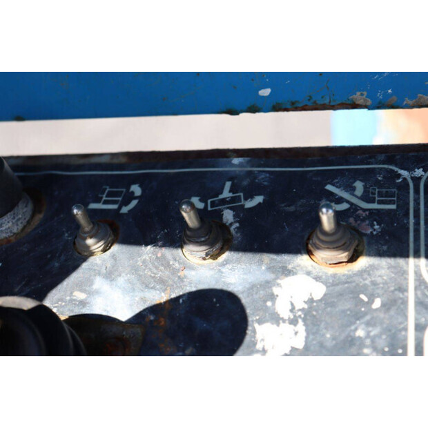 2012 Genie S-65-49302886