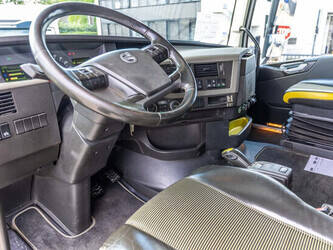2018-volvo-fh550-1493395-49303100