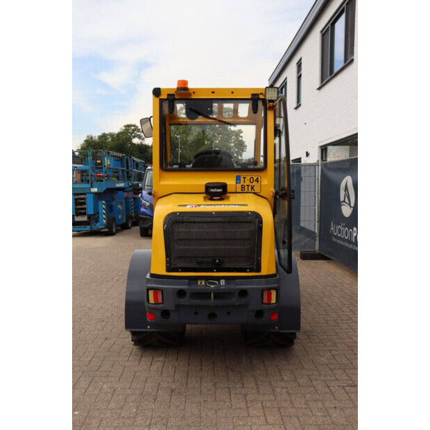 2020 Eurotrac W12-CIF-49303568
