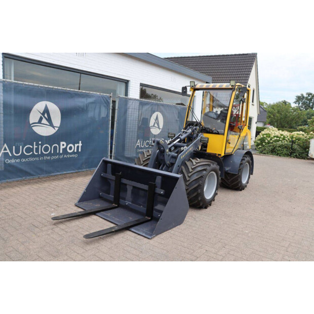 2020 Eurotrac W12-CIF-49303571
