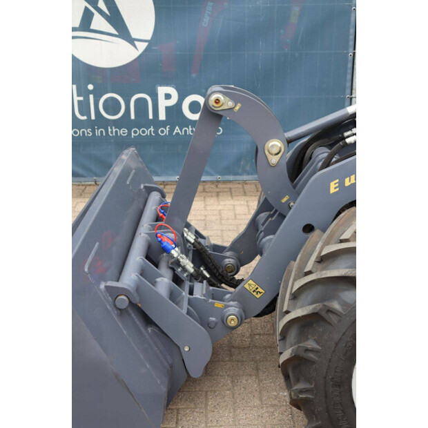 2020 Eurotrac W12-CIF-49303573