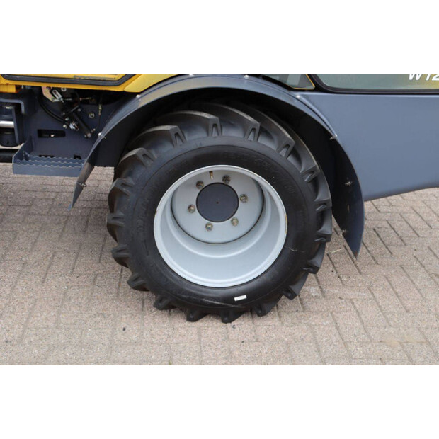 2020 Eurotrac W12-CIF-49303577