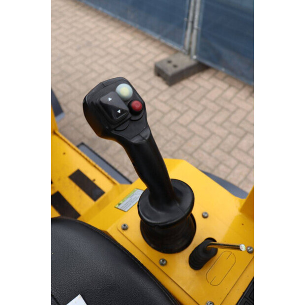 2020 Eurotrac W12-CIF-49303591