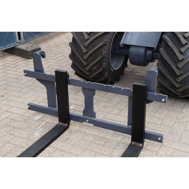 2020 Eurotrac W12-CIF-49303606