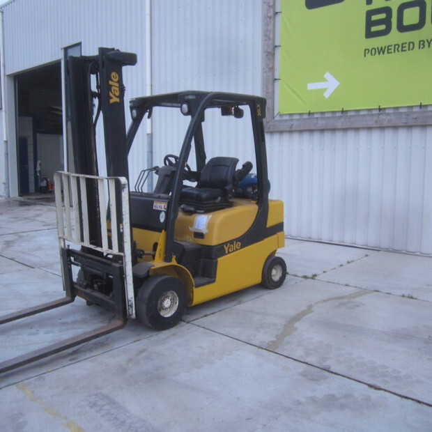 2015 يال GLP20LX-49304048