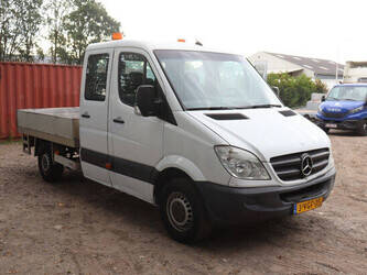 2010-mercedes-benz-310cdi-49304071