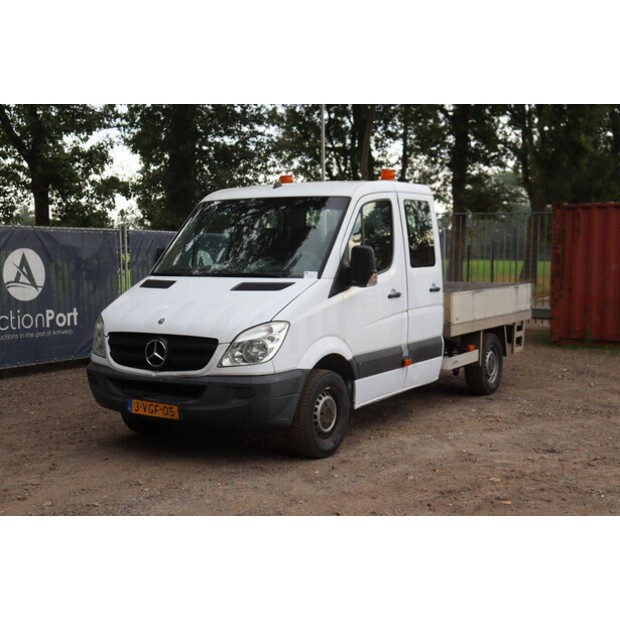 2010 Mercedes-Benz 310CDI-49304073