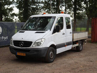 2010-mercedes-benz-310cdi-49304073