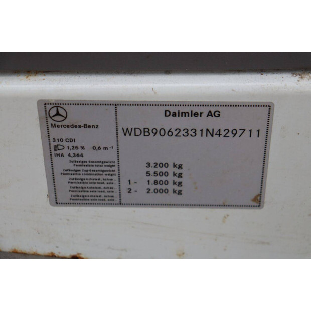 2010 Mercedes-Benz 310CDI-49304093