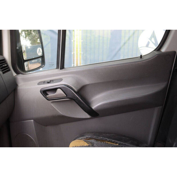 2010 Mercedes-Benz 310CDI-49304094