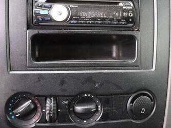 2010-mercedes-benz-310cdi-49304096