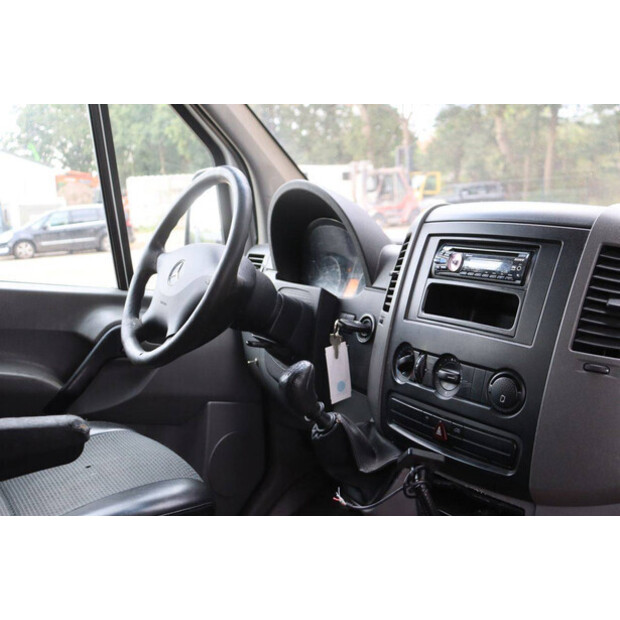 2010 Mercedes-Benz 310CDI-49304106