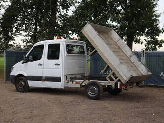 2010-mercedes-benz-310cdi-49304111