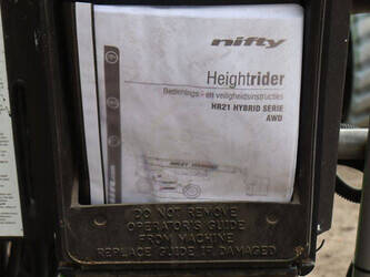 2014-niftylift-hr21-hybrid-1493496-49304228