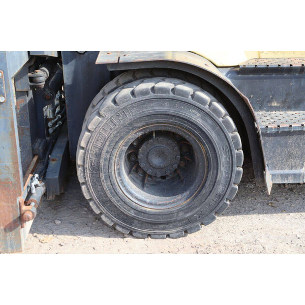2010 Hyster H8.0FT9-49304299