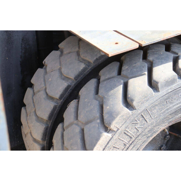 2010 Hyster H8.0FT9-49304300