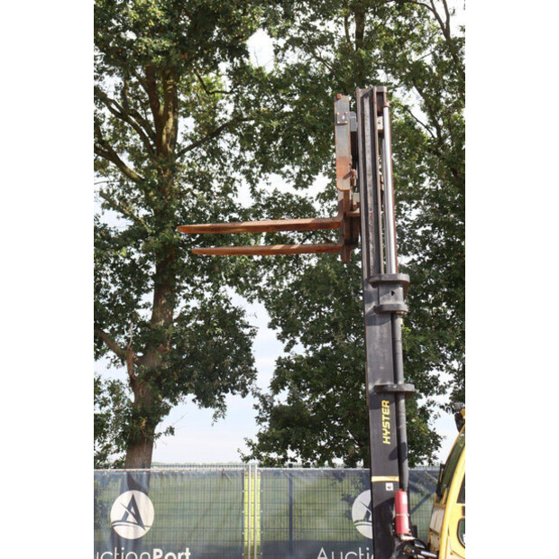2010 Hyster H8.0FT9-49304321