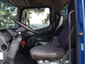 2001-mercedes-benz-970-02-49304477