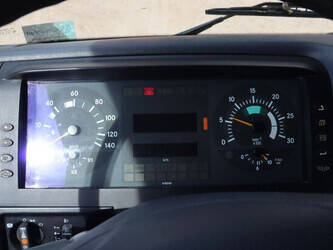 2001-mercedes-benz-970-02-49304488