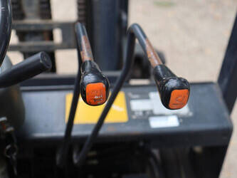 2009-doosan-g25g-1493505-49304595