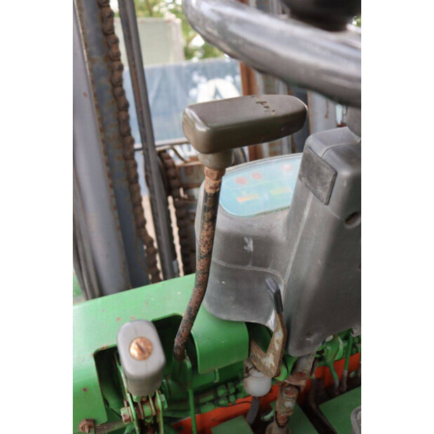 2002 HELI HFD30-49304632