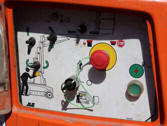 2008-jlg-toucan-1210-1493513-49304883