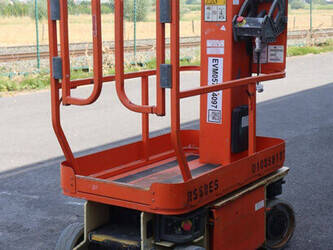 2014-jlg-1230es-1493514-49304895