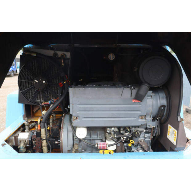 2002 احلامن AZ85t-49304985